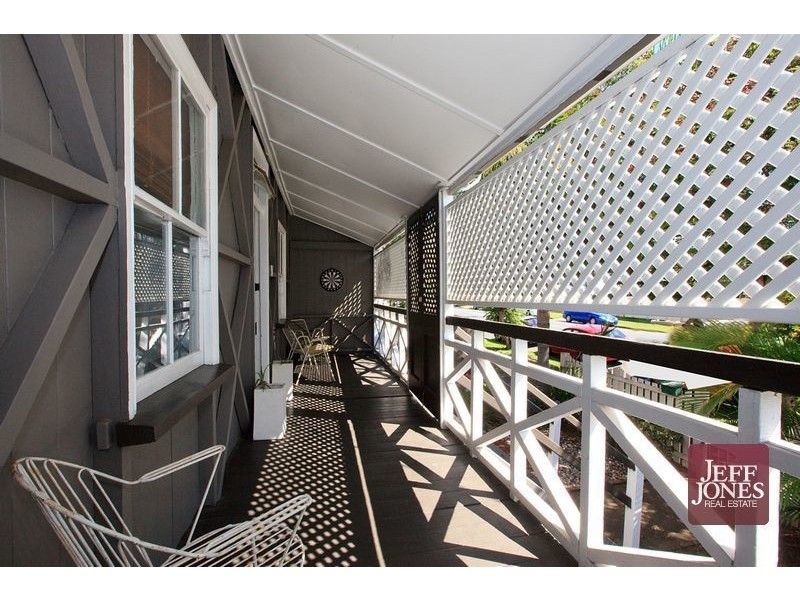 54 Earl Street, Greenslopes QLD 4120