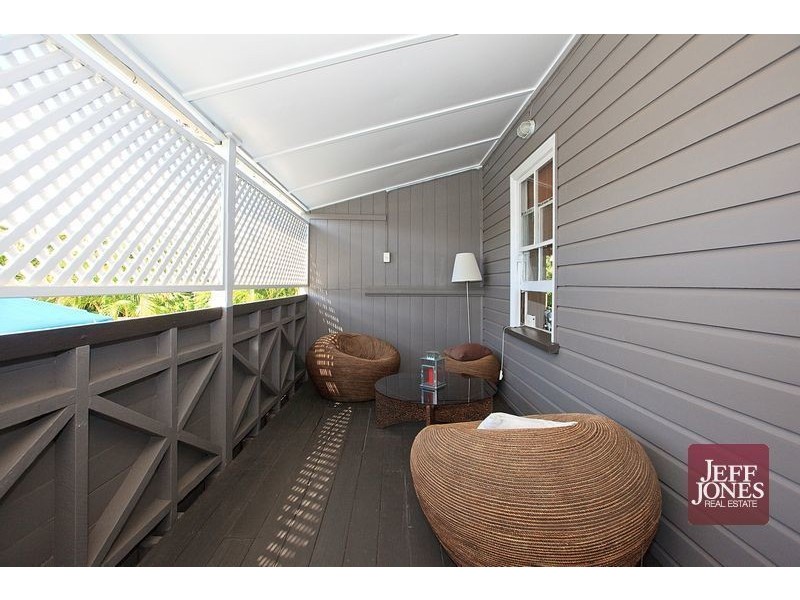 54 Earl Street, Greenslopes QLD 4120