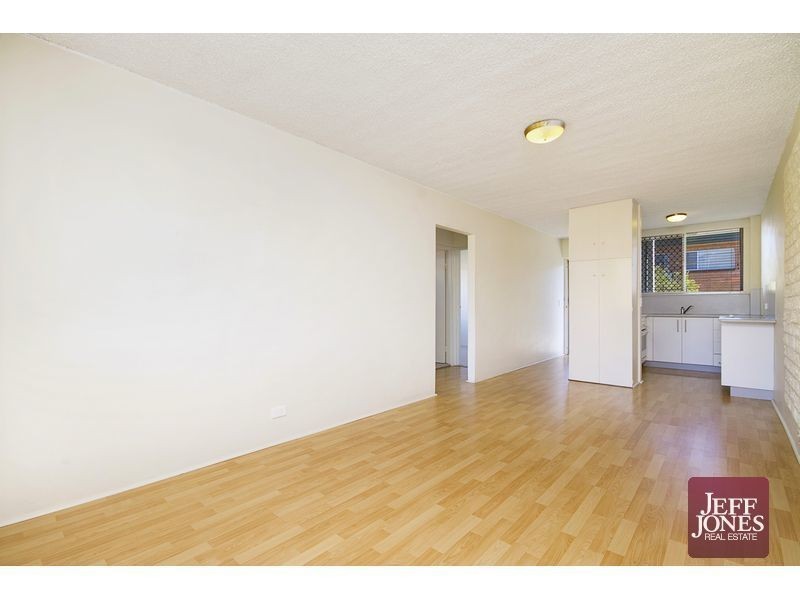 4/33 Ellis Street, Greenslopes QLD 4120