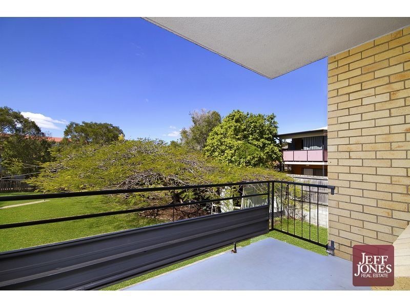 4/33 Ellis Street, Greenslopes QLD 4120
