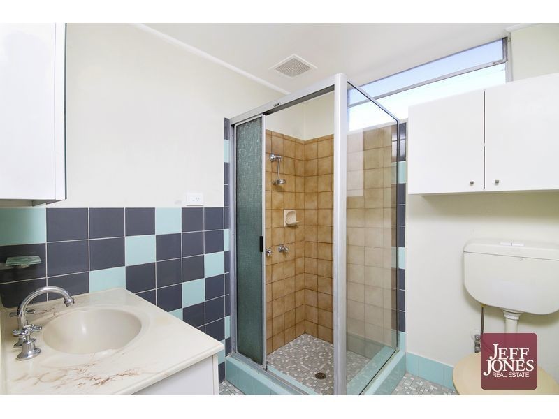 4/33 Ellis Street, Greenslopes QLD 4120