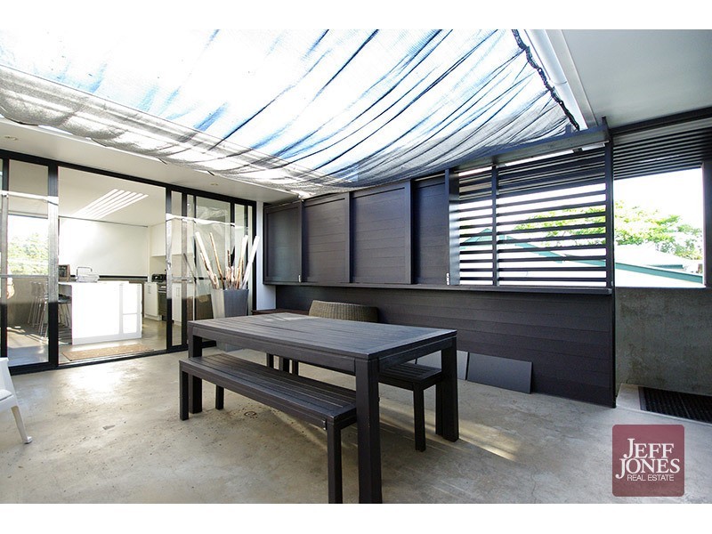 2/27 Prince Street, Annerley QLD 4103