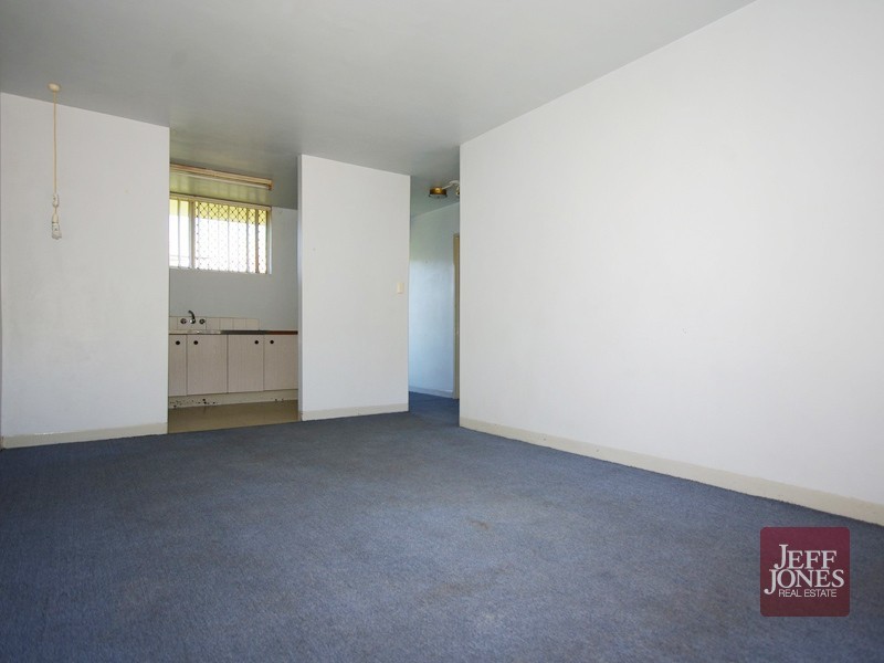 2/25 Ellis Street, Greenslopes QLD 4120