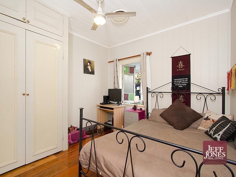 46 Gordon Street, Greenslopes QLD 4120