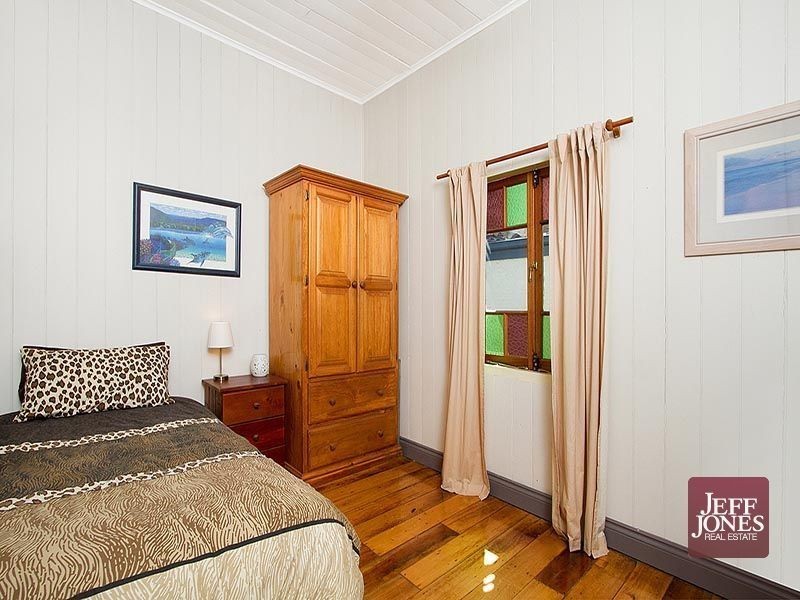 46 Gordon Street, Greenslopes QLD 4120