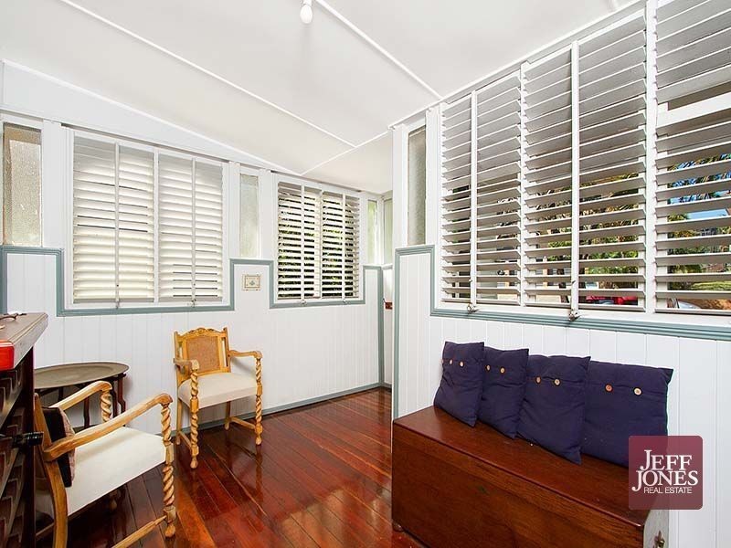 46 Gordon Street, Greenslopes QLD 4120