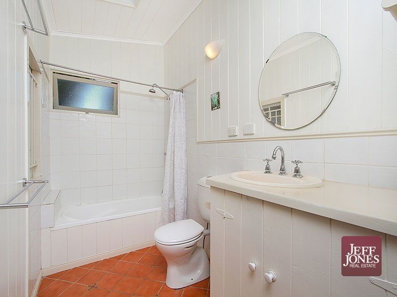 46 Gordon Street, Greenslopes QLD 4120