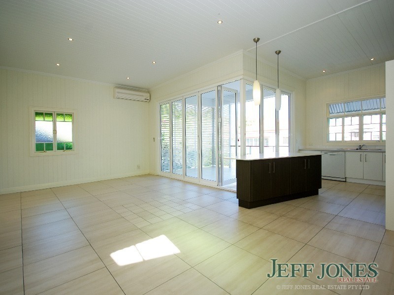 65 Juliette Street, Greenslopes QLD 4120