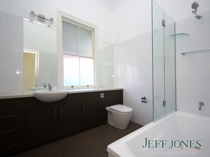 65 Juliette Street, Greenslopes QLD 4120