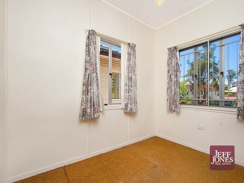 52 Salisbury Street, Woolloongabba QLD 4102