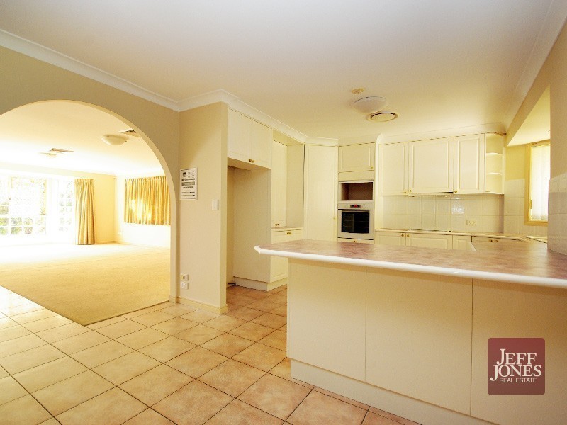 62 Nardie Street, Eight Mile Plains QLD 4113