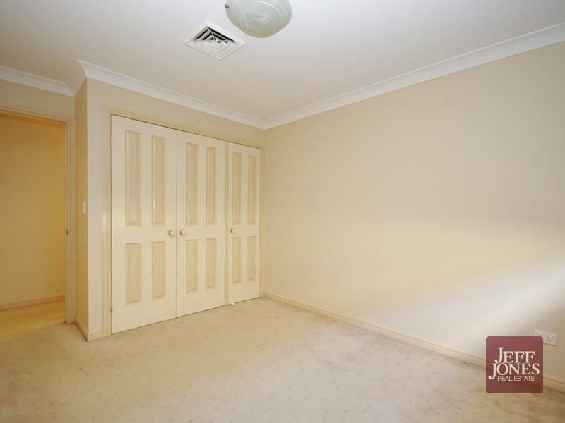 62 Nardie Street, Eight Mile Plains QLD 4113