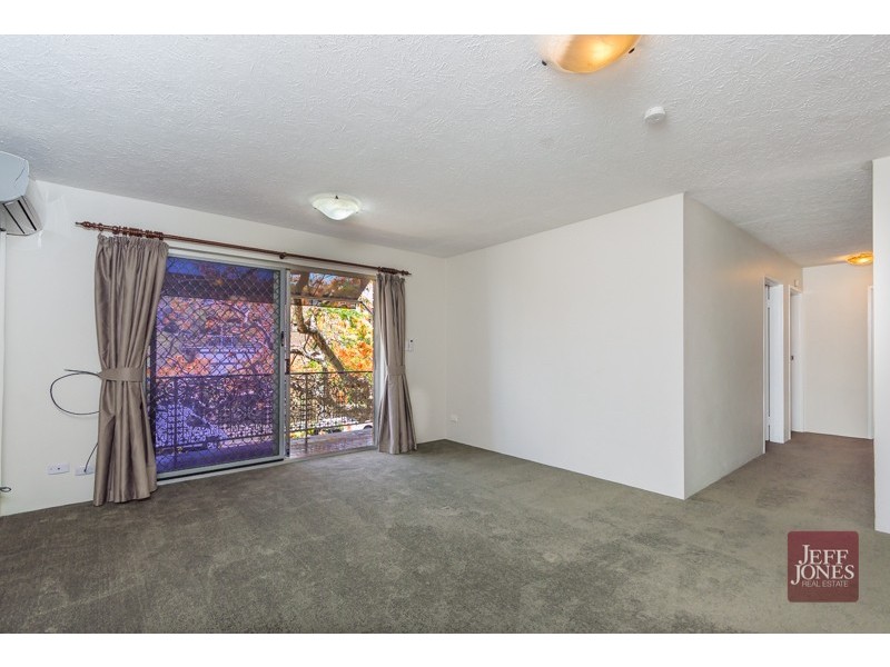 2/334 Cornwall Street, Greenslopes QLD 4120