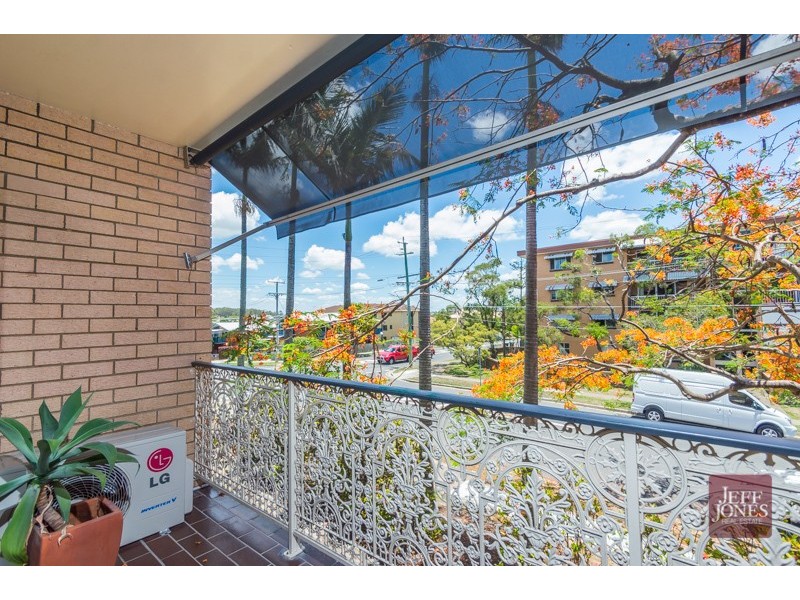 2/334 Cornwall Street, Greenslopes QLD 4120