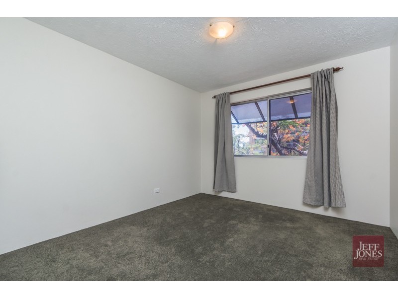 2/334 Cornwall Street, Greenslopes QLD 4120
