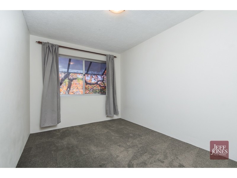 2/334 Cornwall Street, Greenslopes QLD 4120