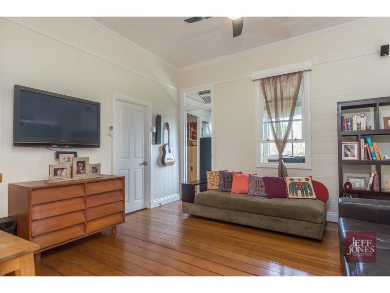 2 Glen Street, Highgate Hill QLD 4101