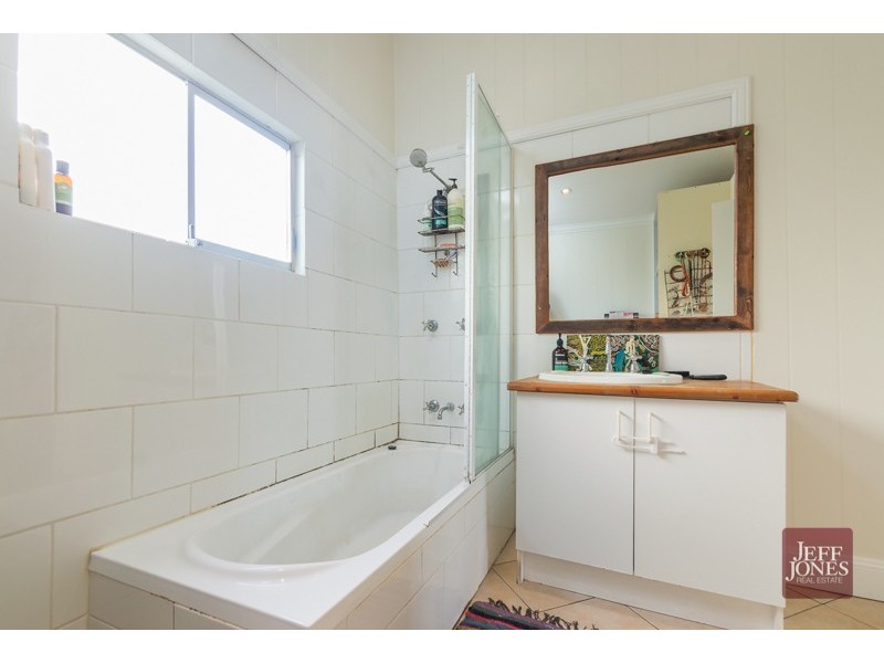 2 Glen Street, Highgate Hill QLD 4101