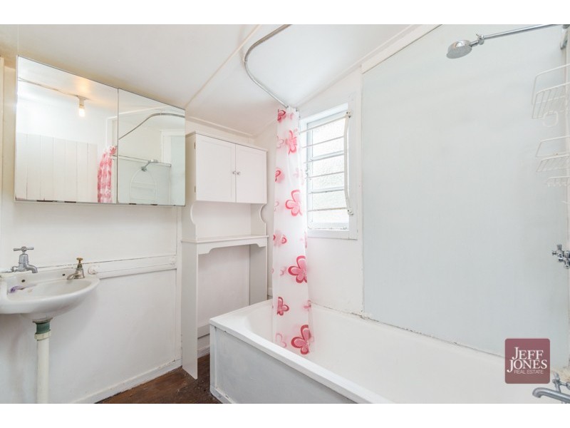 2/83 Buranda Street, Woolloongabba QLD 4102