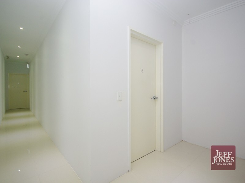 5/12 Old Cleveland Road, Greenslopes QLD 4120