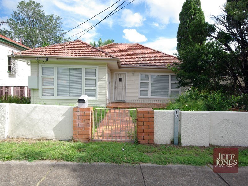 157 Juliette Street, Greenslopes QLD 4120