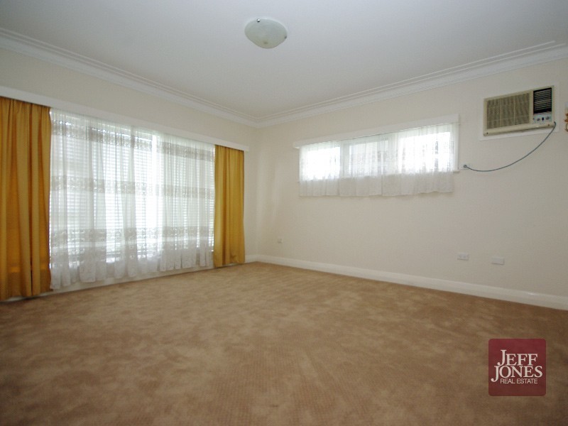 157 Juliette Street, Greenslopes QLD 4120