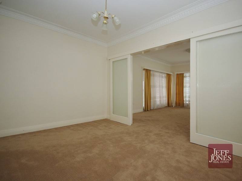 157 Juliette Street, Greenslopes QLD 4120