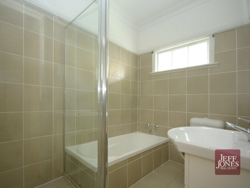 157 Juliette Street, Greenslopes QLD 4120