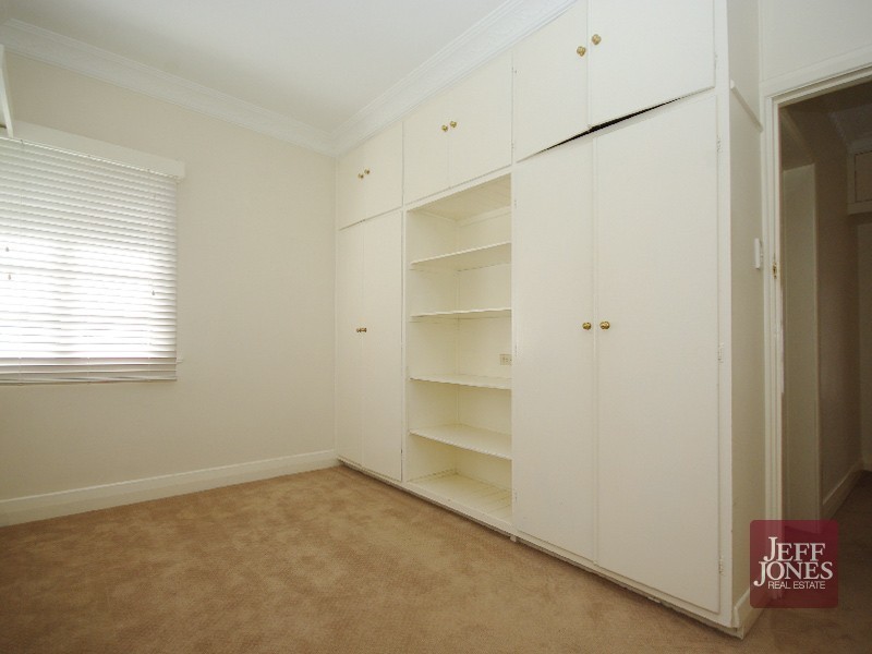 157 Juliette Street, Greenslopes QLD 4120