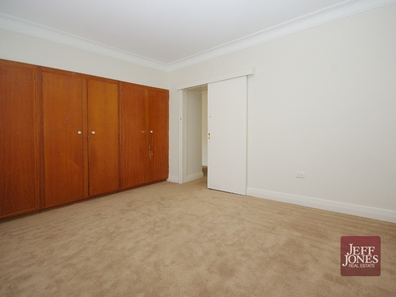 157 Juliette Street, Greenslopes QLD 4120