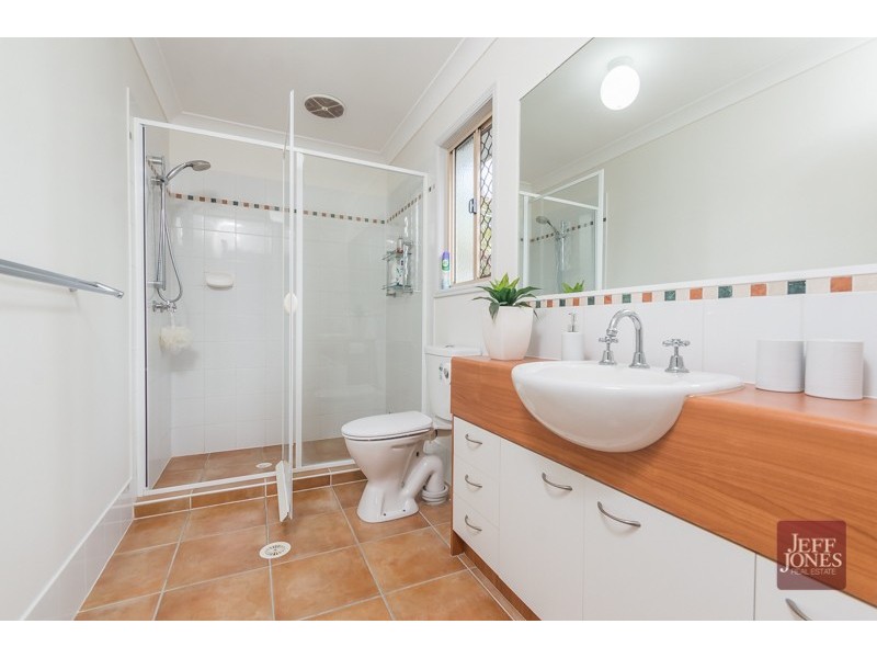 2/22 Park Lane, Yeerongpilly QLD 4105