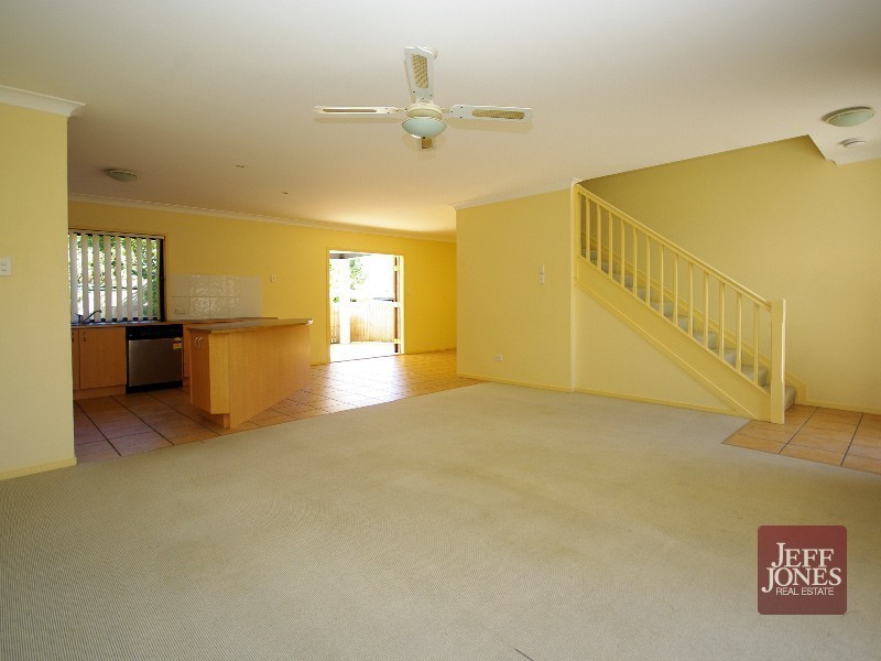 33 Newdegate Street, Greenslopes QLD 4120