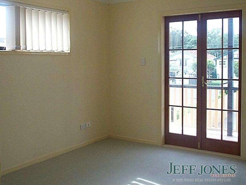 33 Newdegate Street, Greenslopes QLD 4120