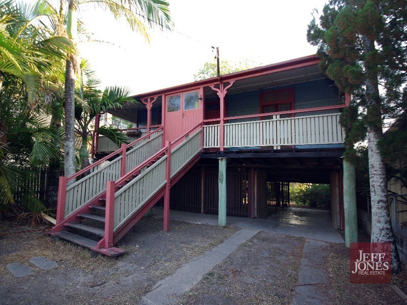 77 Cleveland Street, Greenslopes QLD 4120