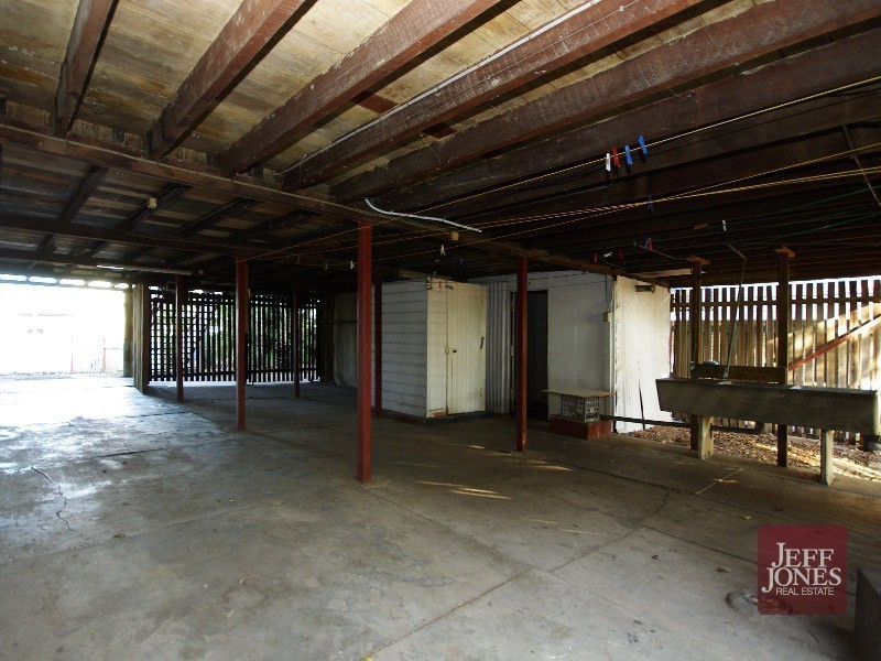 77 Cleveland Street, Greenslopes QLD 4120