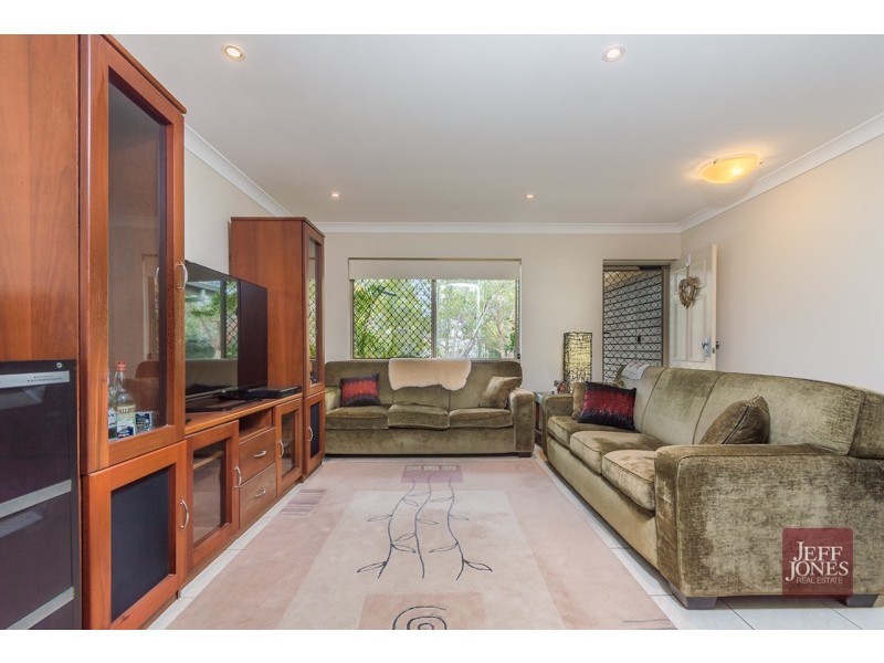 18 Servius Drive, Seven Hills QLD 4170