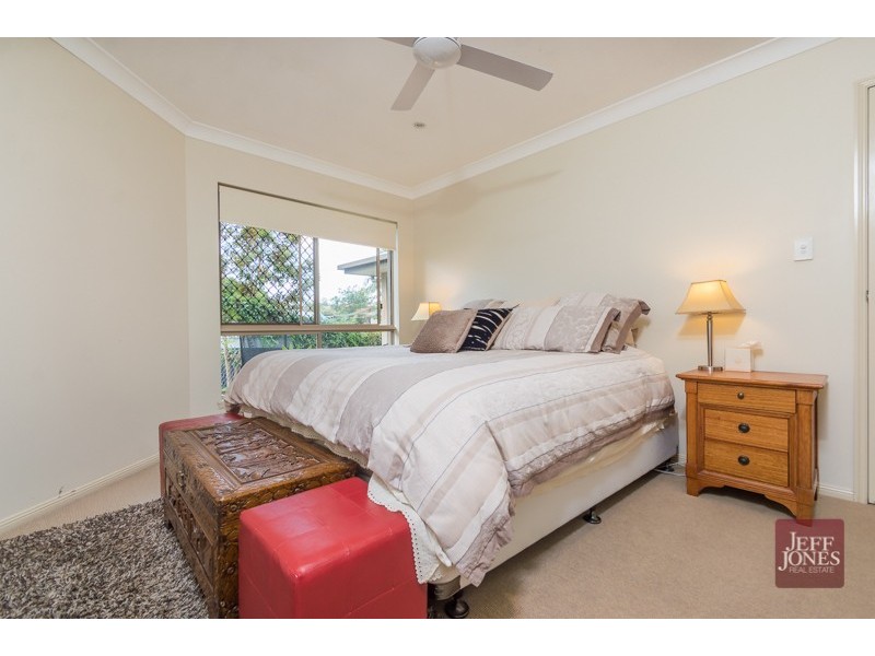 18 Servius Drive, Seven Hills QLD 4170