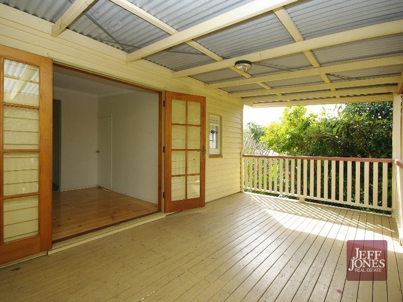 16 West Street, Highgate Hill QLD 4101