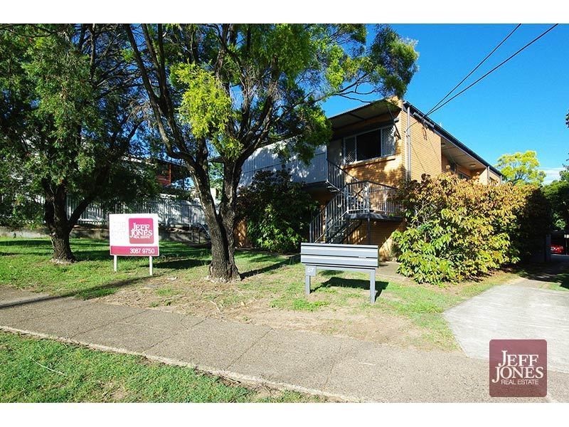 2/57 Bennetts Road, Camp Hill QLD 4152