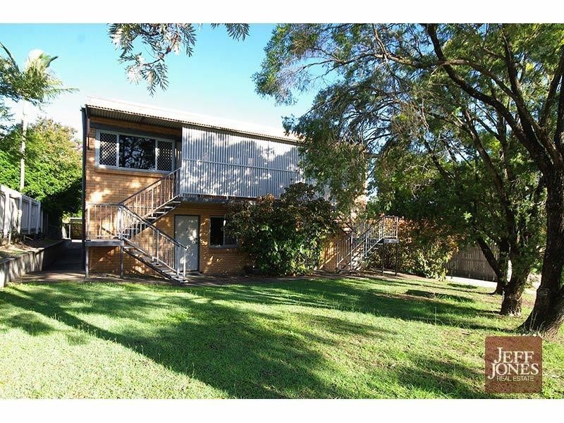 2/57 Bennetts Road, Camp Hill QLD 4152