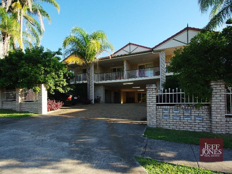 2/45 Macaulay Street, Coorparoo QLD 4151