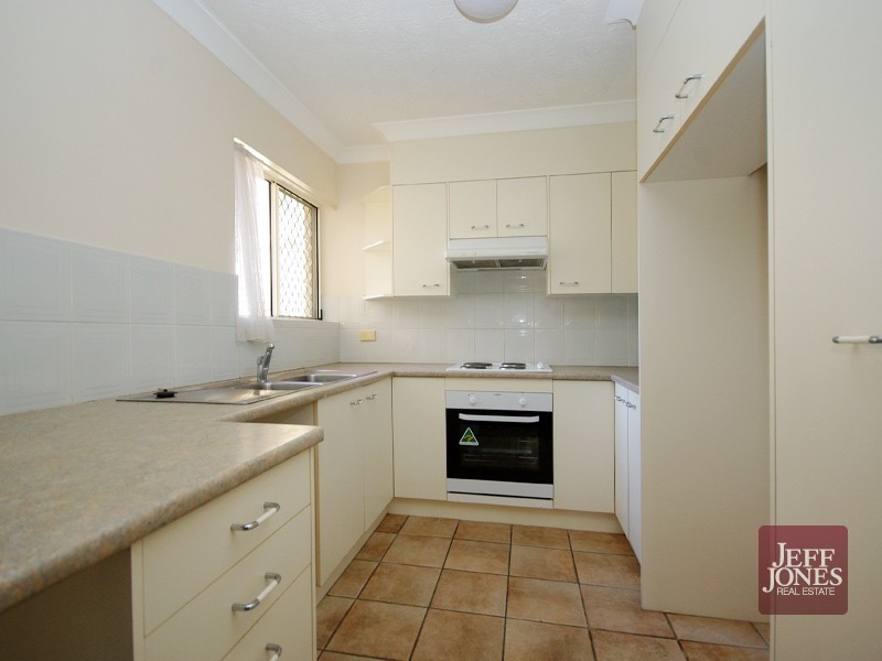 2/45 Macaulay Street, Coorparoo QLD 4151