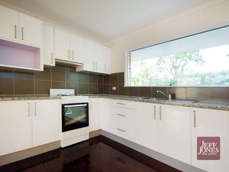 8 Dalgety Street, Mount Gravatt East QLD 4122