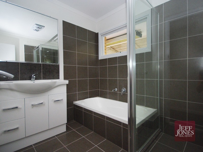 8 Dalgety Street, Mount Gravatt East QLD 4122