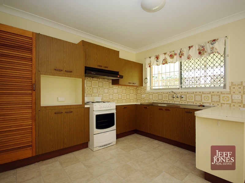 94 Greenmeadow Road, Mansfield QLD 4122