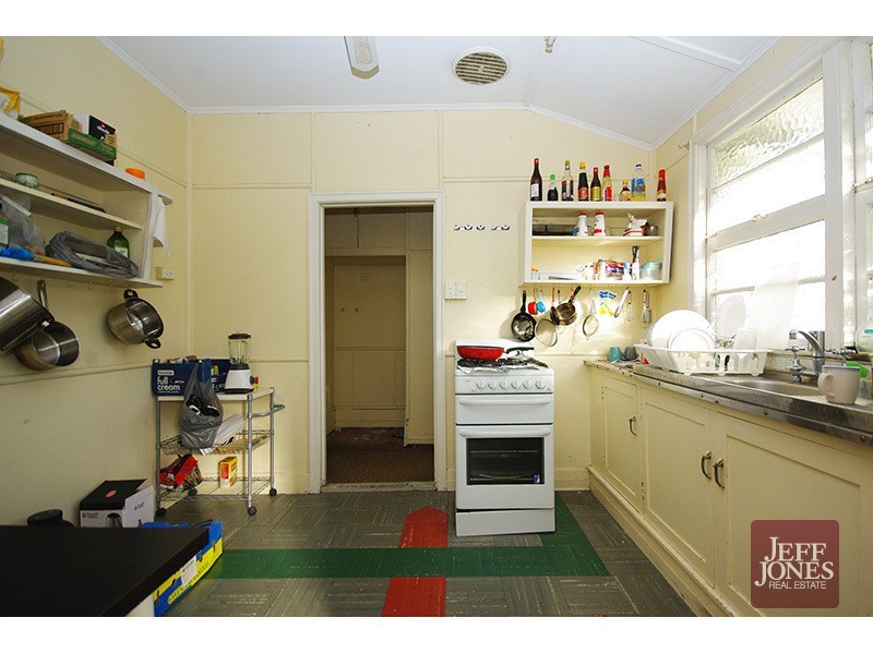 68 Hunter Street, Greenslopes QLD 4120