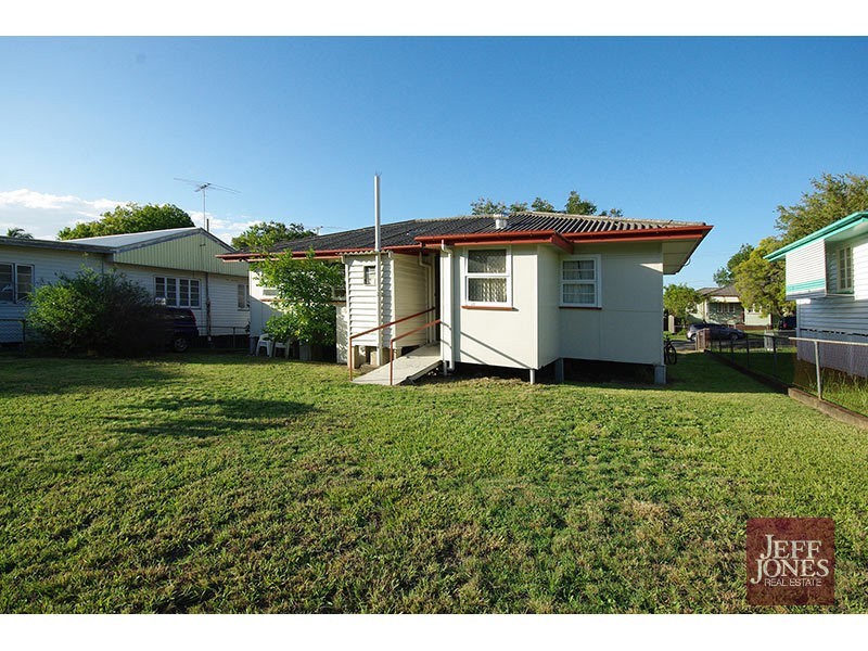 68 Hunter Street, Greenslopes QLD 4120