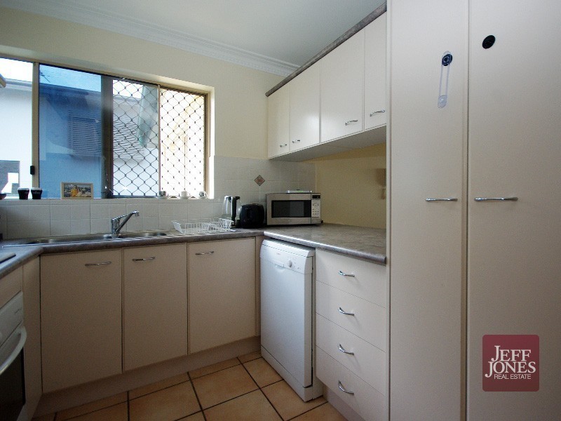 3/27 Vine Street, Greenslopes QLD 4120