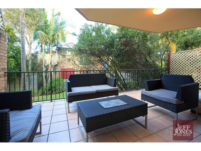 4/33 Lilly Street, Greenslopes QLD 4120