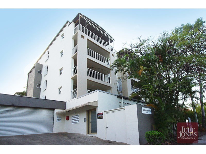 17/92 Norman Crescent, Norman Park QLD 4170